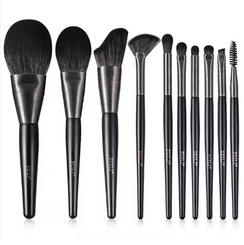 10-Piece Natural Wood Makeup Brush Set – product image 6